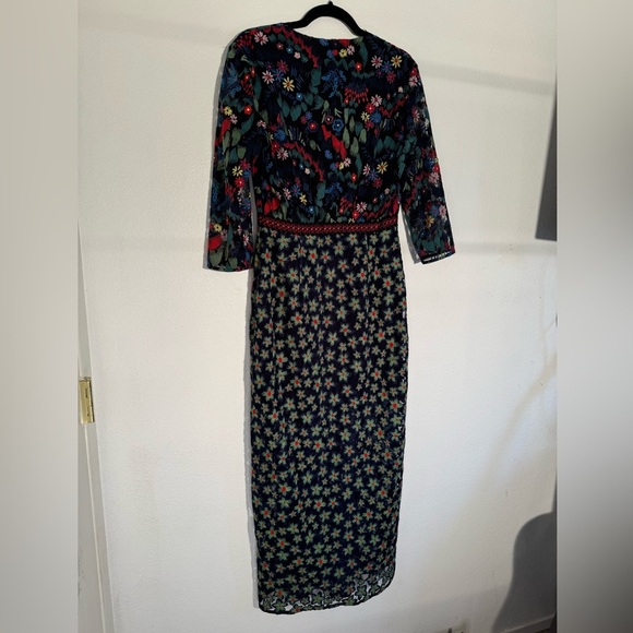 Stunning and seductive RARE Jennifer Saloni dress Size US 8 - Picture 9 of 13